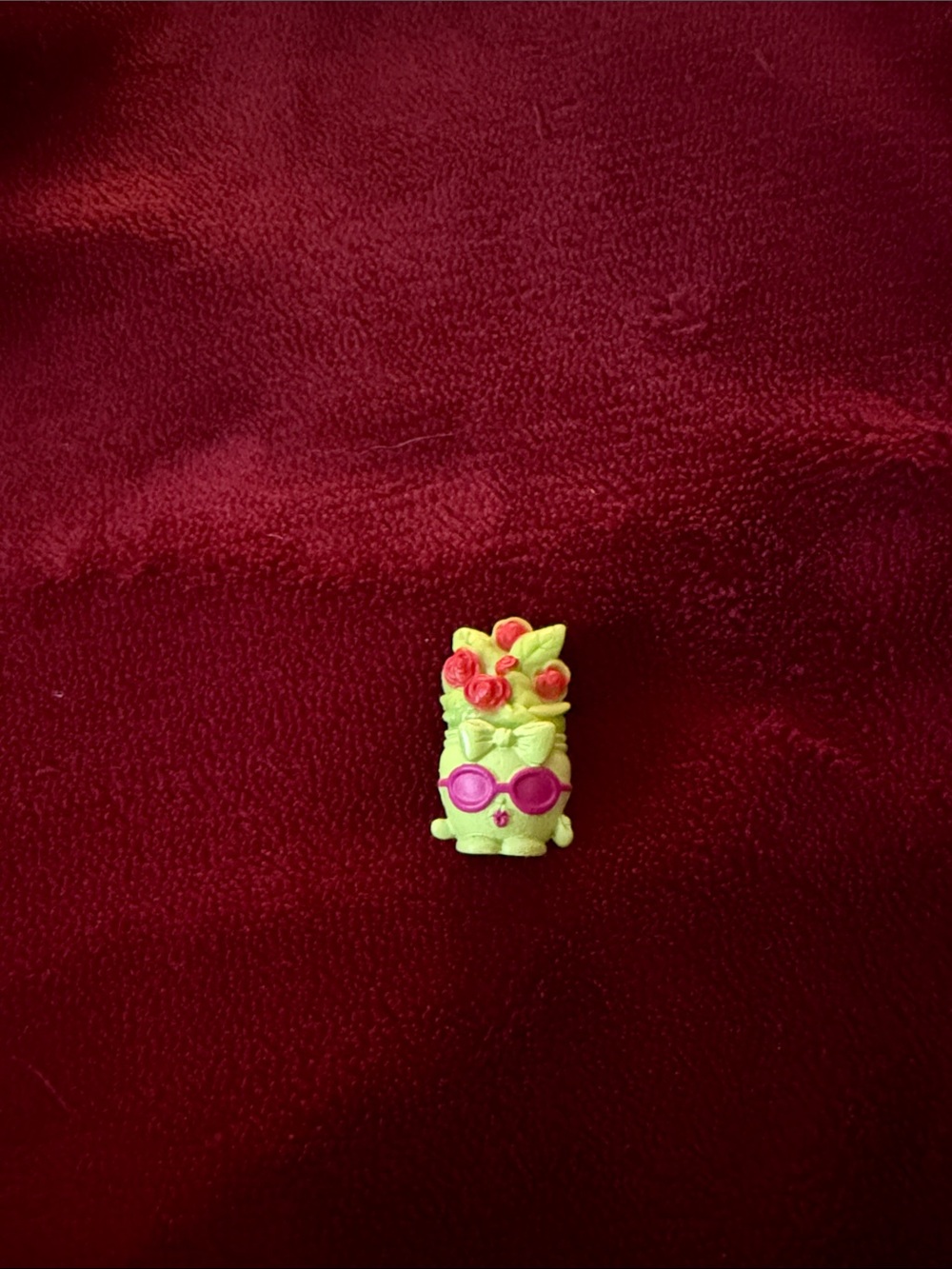 Shopkins Phillippa Flowers Collectible Figure Toy Season 7 Picnic Party